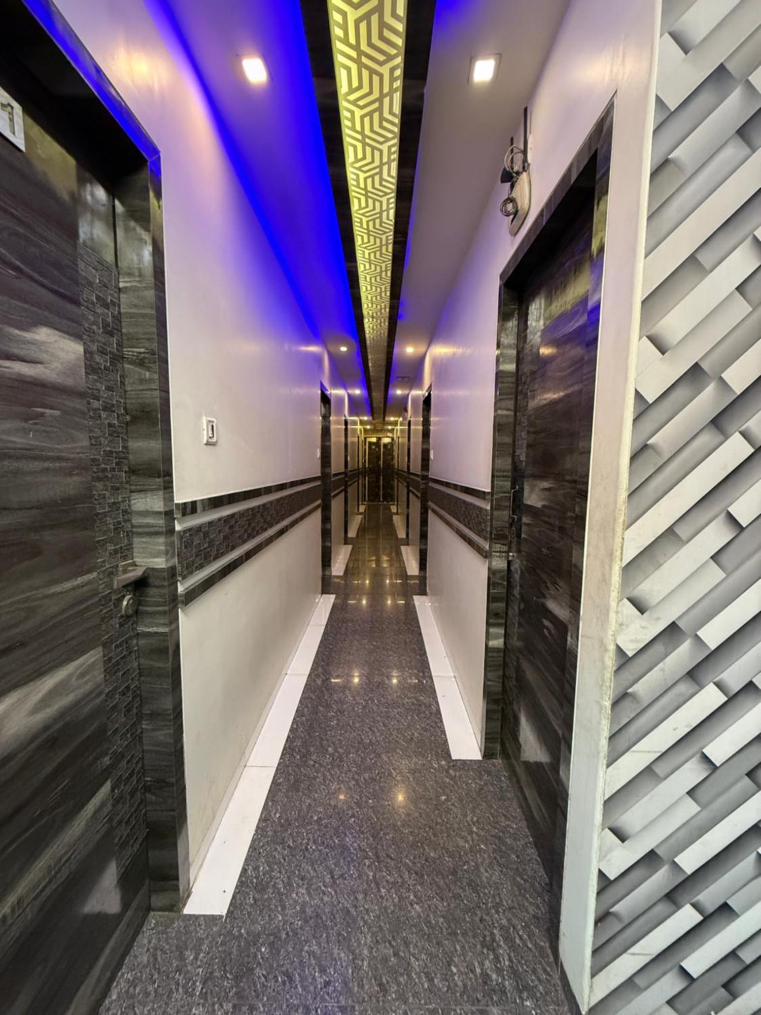 M E R I T O N Hotel T-2 Mumbai Exteriör bild